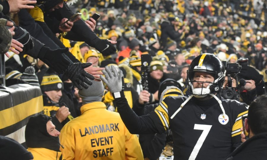 Steelers thump the Browns in Big Bens last home game