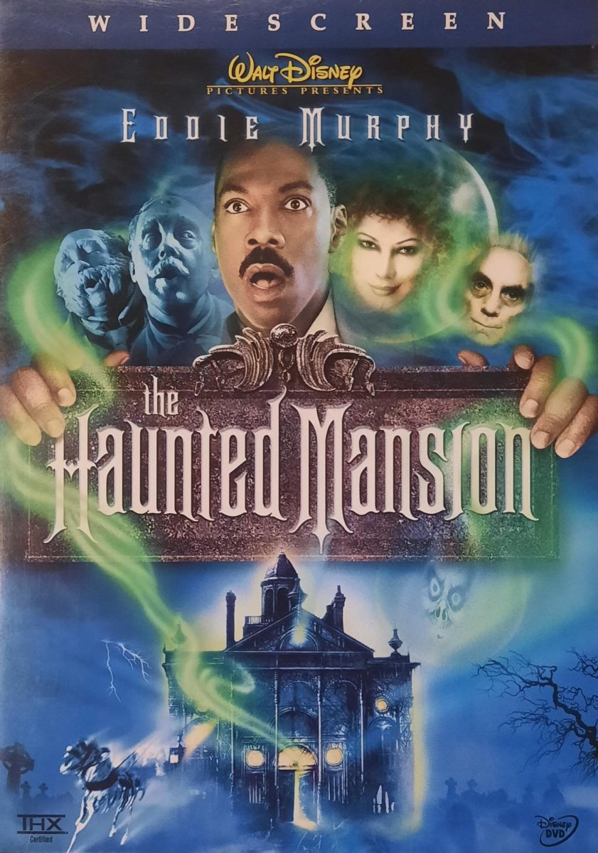 The Haunted Mansion (2003) scares up laughs