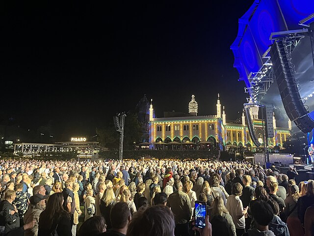 Ghost's ritualistic concerts: A theatrical spectacle